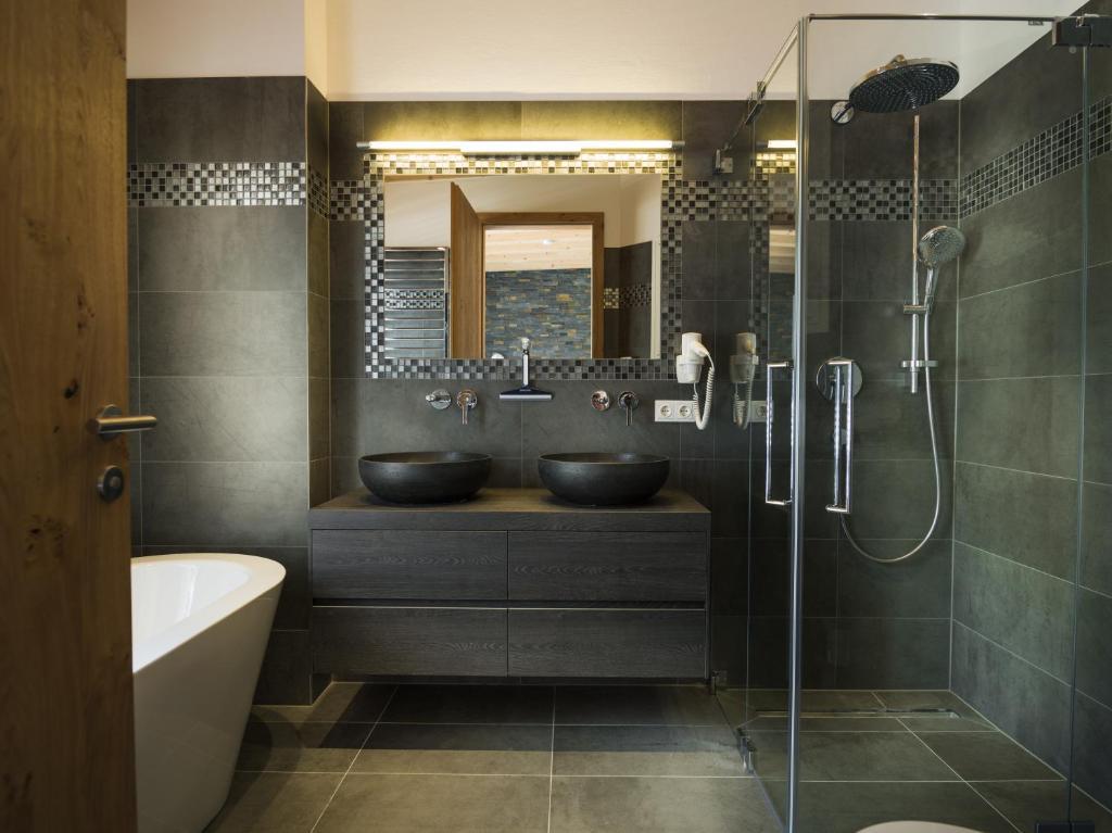 Alpenparks Residence Zell Am See Room photo